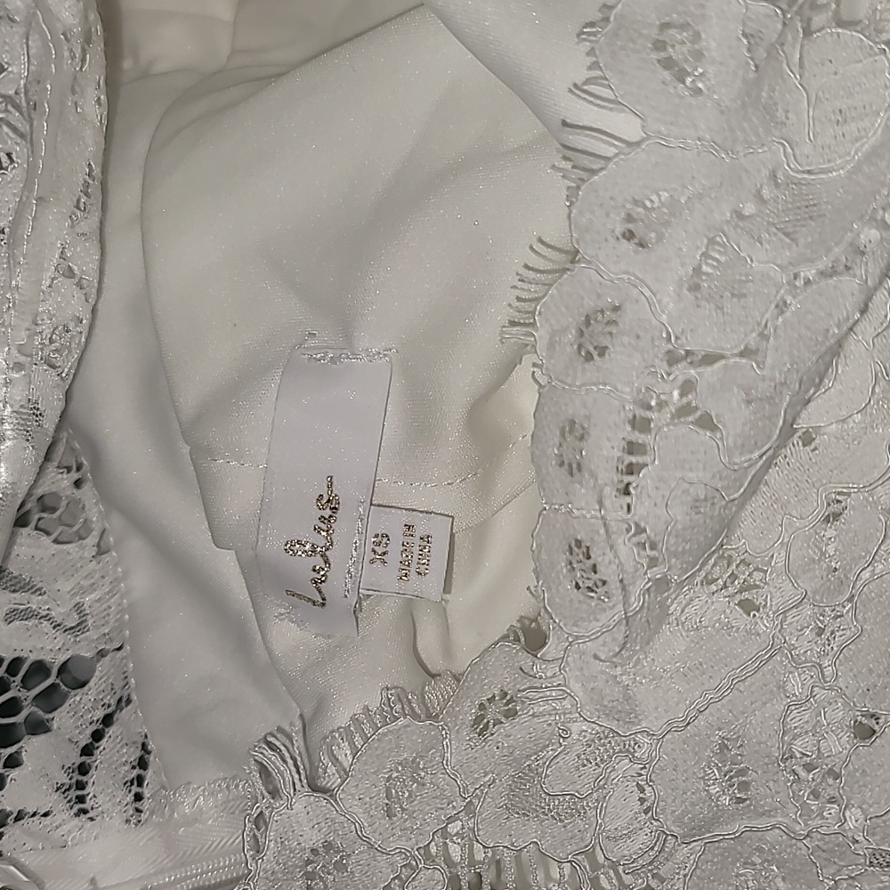 New, Momentous Moments White Lace Backless Maxi Dress🤍 - Picture 5 of 5